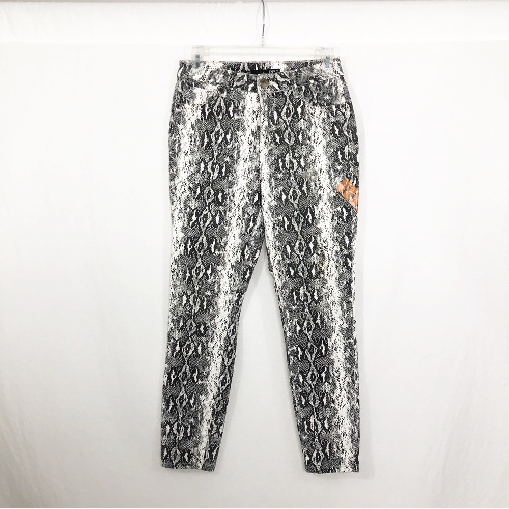 NEW BBJ Los Angeles Snakeskin High Rise Ankle Jeans, Size 27, Black White